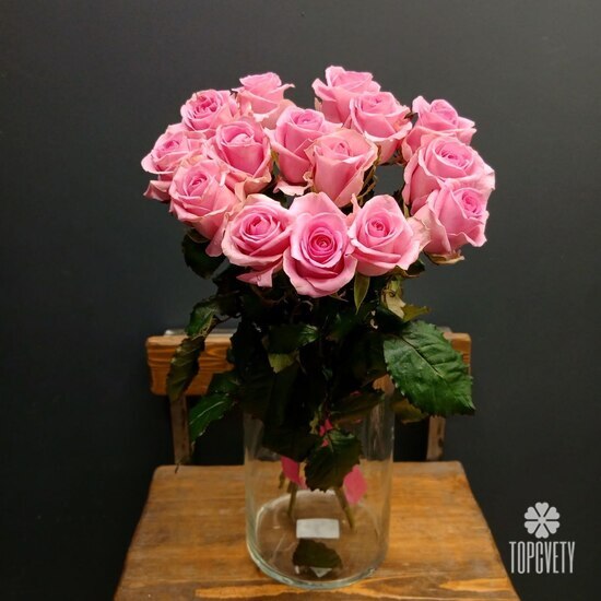 Букет из 15 розовых роз 60см 
