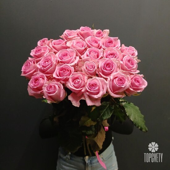Букет из 25 розовых роз 60см