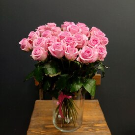 Букет из 25 розовых роз 60см