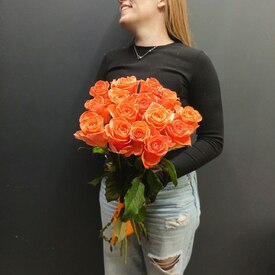 Букет из 15 оранжевых роз 60см 