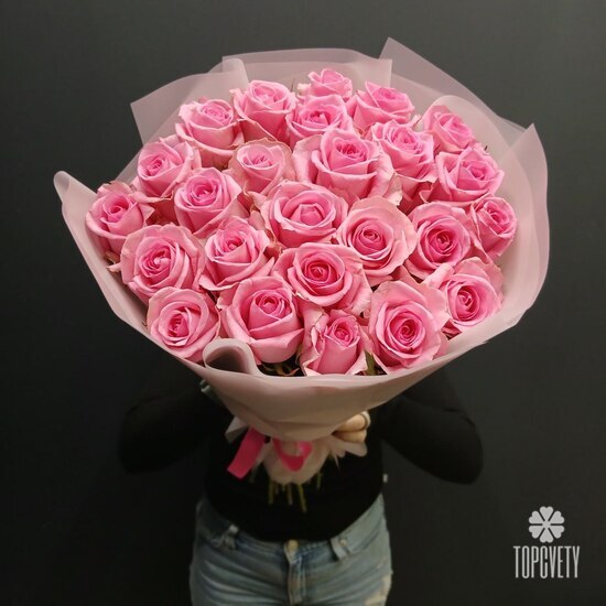 Букет из 25 розовых роз 60см