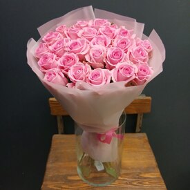Букет из 25 розовых роз 60см