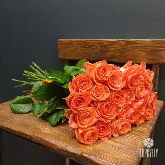 Букет из 25 оранжевых роз 60см
