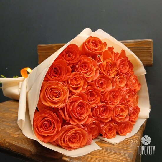 Букет из 25 оранжевых роз 60см