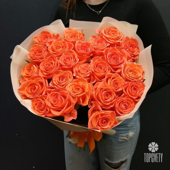 Букет из 25 оранжевых роз 60см