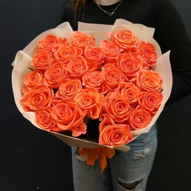 Букет из 25 оранжевых роз 60см