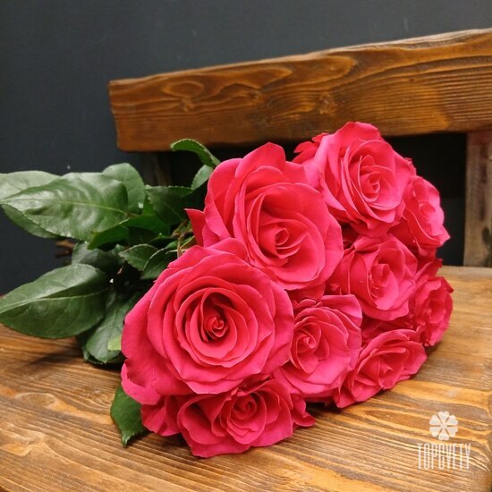 Букет из 9 розовых роз Эквадор 50см