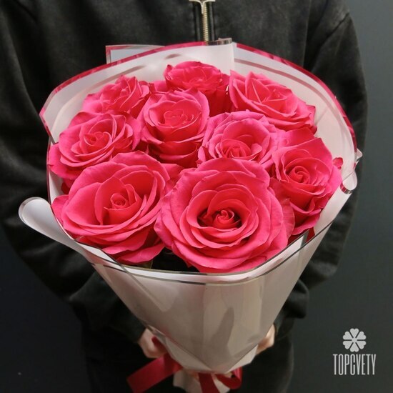 Букет из 9 розовых роз Эквадор 50см