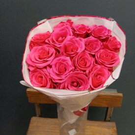 Букет из 15 розовых роз Эквадор 50см 