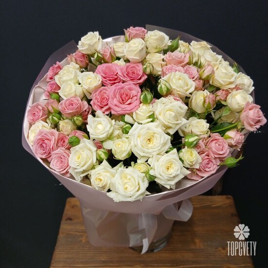 Букет из 15 кустовых роз