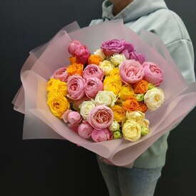 Букет из 15 кустовых пионовидных роз 50см