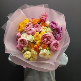 Букет из 15 кустовых пионовидных роз 50см