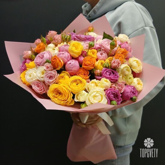 Букет из 25 кустовых пионовидных роз 50см