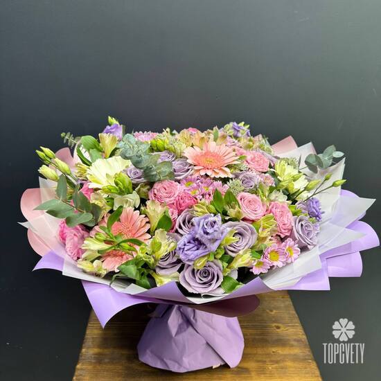 Букет из гербер, роз и эустомы Небесная лагуна 