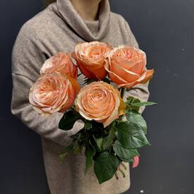 Букет из 5 оранжевых роз Кахала 50см 