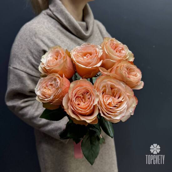 Букет из 7 пионовидных роз Кахала 60см