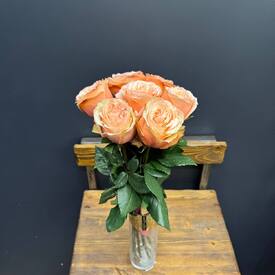 Букет из 7 пионовидных роз Кахала 60см