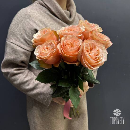 Букет из 7 пионовидных роз Кахала 60см