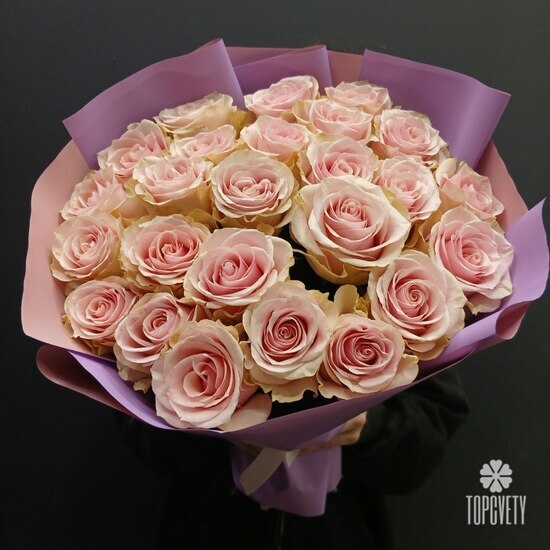 Букет из 25 розовых роз Кения 50см