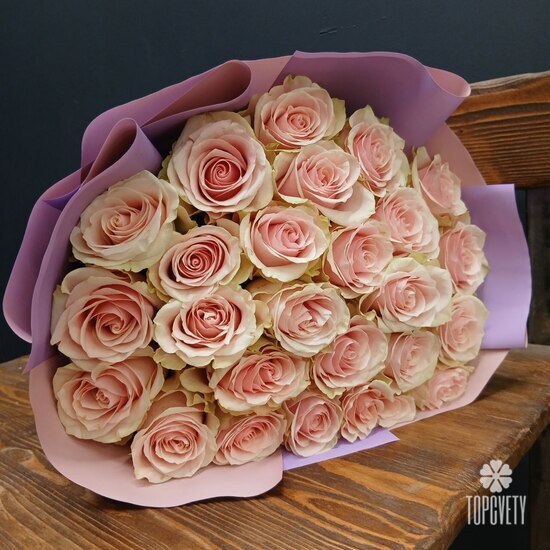 Букет из 25 розовых роз Кения 50см