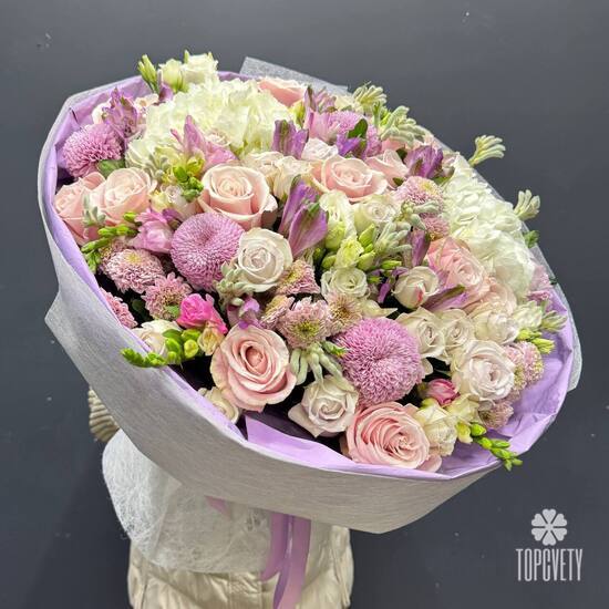 Букет из роз, гортензии и эустомы Лавандовый сон 