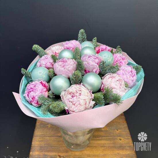 Букет из нобелиса, пионов, Розовый снег