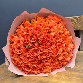 Букет из 75 оранжевых роз 40см