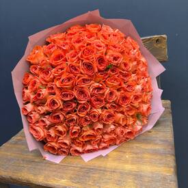 Букет из 101 оранжевой розы 40 см