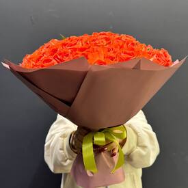 Букет из 101 оранжевой розы 40 см