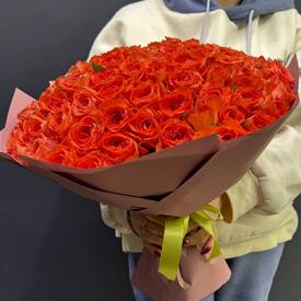 Букет из 101 оранжевой розы 40 см