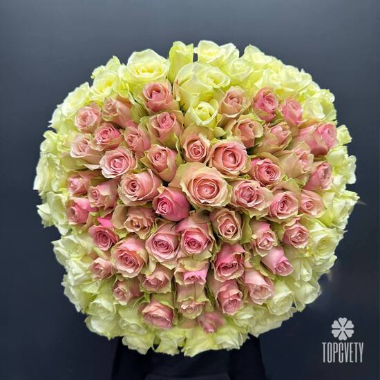 Букет из 101 роз 40см в виде сердца