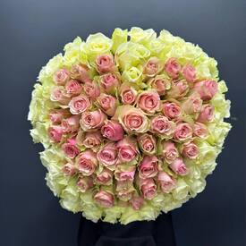 Букет из 101 роз 40см в виде сердца