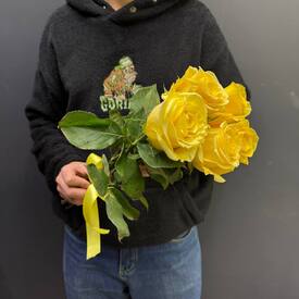 Букет из 5 жёлтых роз 50см Эквадор