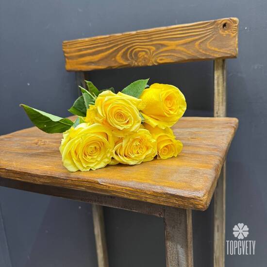 Букет из 5 роз Хай Елоу 50см 