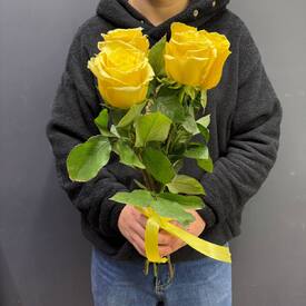 Букет из 5 роз Хай Елоу 50см 