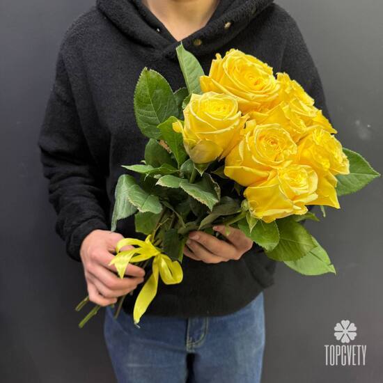 Букет из 11 роз Хай Елоу 50см 