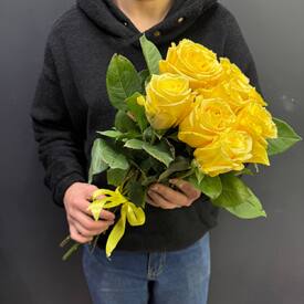 Букет из 11 жёлтых роз 50см Эквадор
