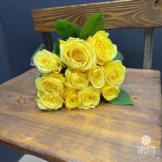 Букет из 11 роз Хай Елоу 50см 