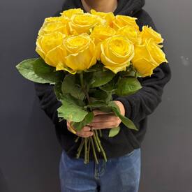 Букет из 13 роз Хай Елоу 50см 