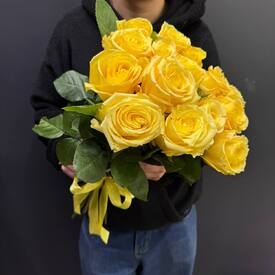 Букет из 15 роз Хай Елоу 50см 
