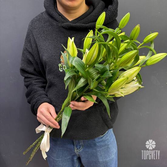 Букет из 3 белых Лилий