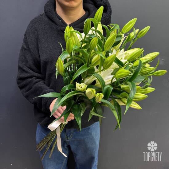 Букет из 9 белых Лилий