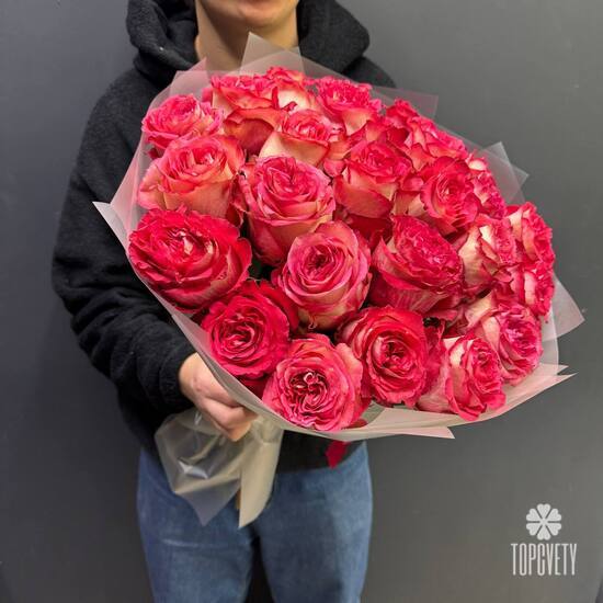 Букет из 21 красных роз Эквадор 50см