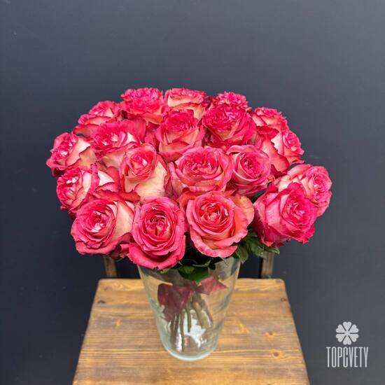 Букет из 21 красных роз Эквадор 50см