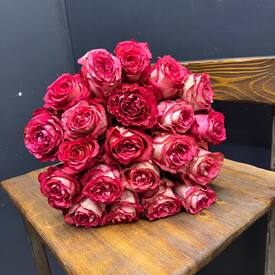 Букет из 21 красных роз Эквадор 50см