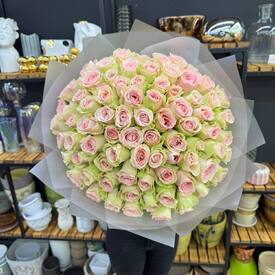 Букет из 101 розовых роз Кения 35см