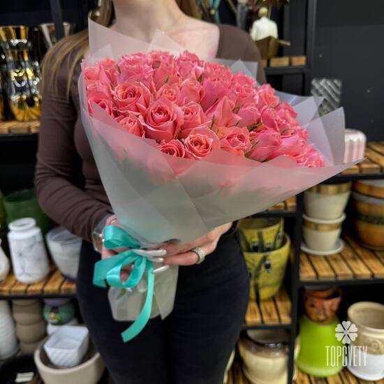 Букет из 51 коралловых роз Кения 35см 