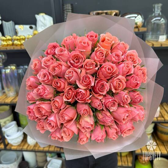 Букет из 51 коралловых роз Кения 35см 
