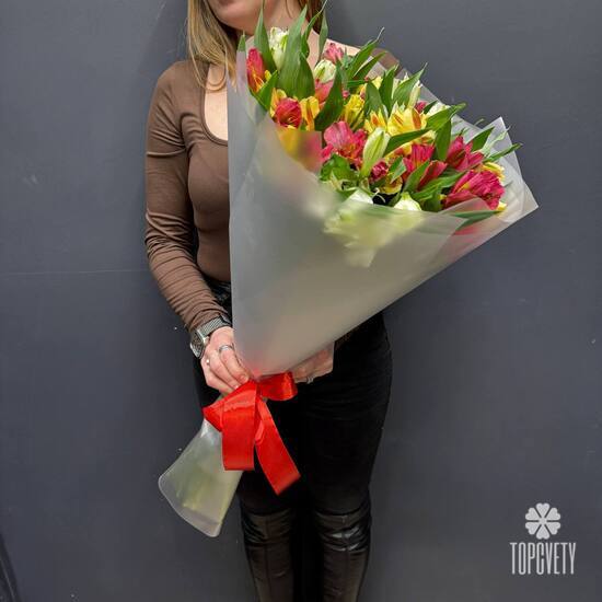 Букет из 15 альстромерии 