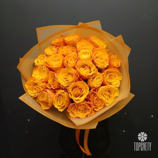 Букет из 25 оранжевых роз Кения 35см